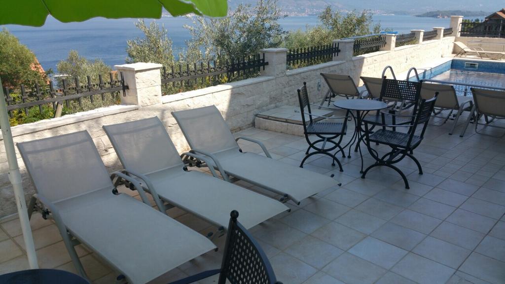 Villa Mare Apartments Tivat Eksteriør billede