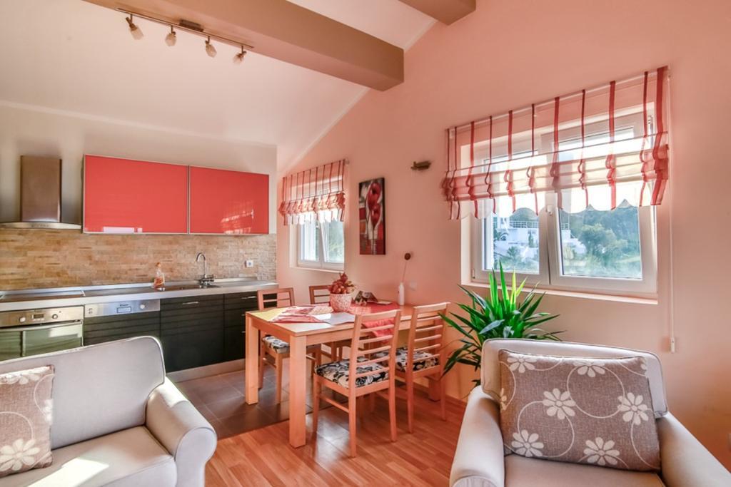 Villa Mare Apartments Tivat Eksteriør billede